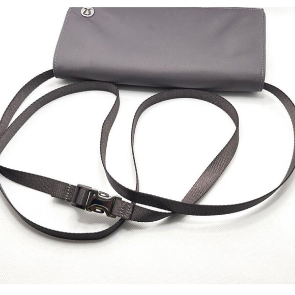 Lululemon Athletica  taupe wallet clutch - Picture 5 of 12